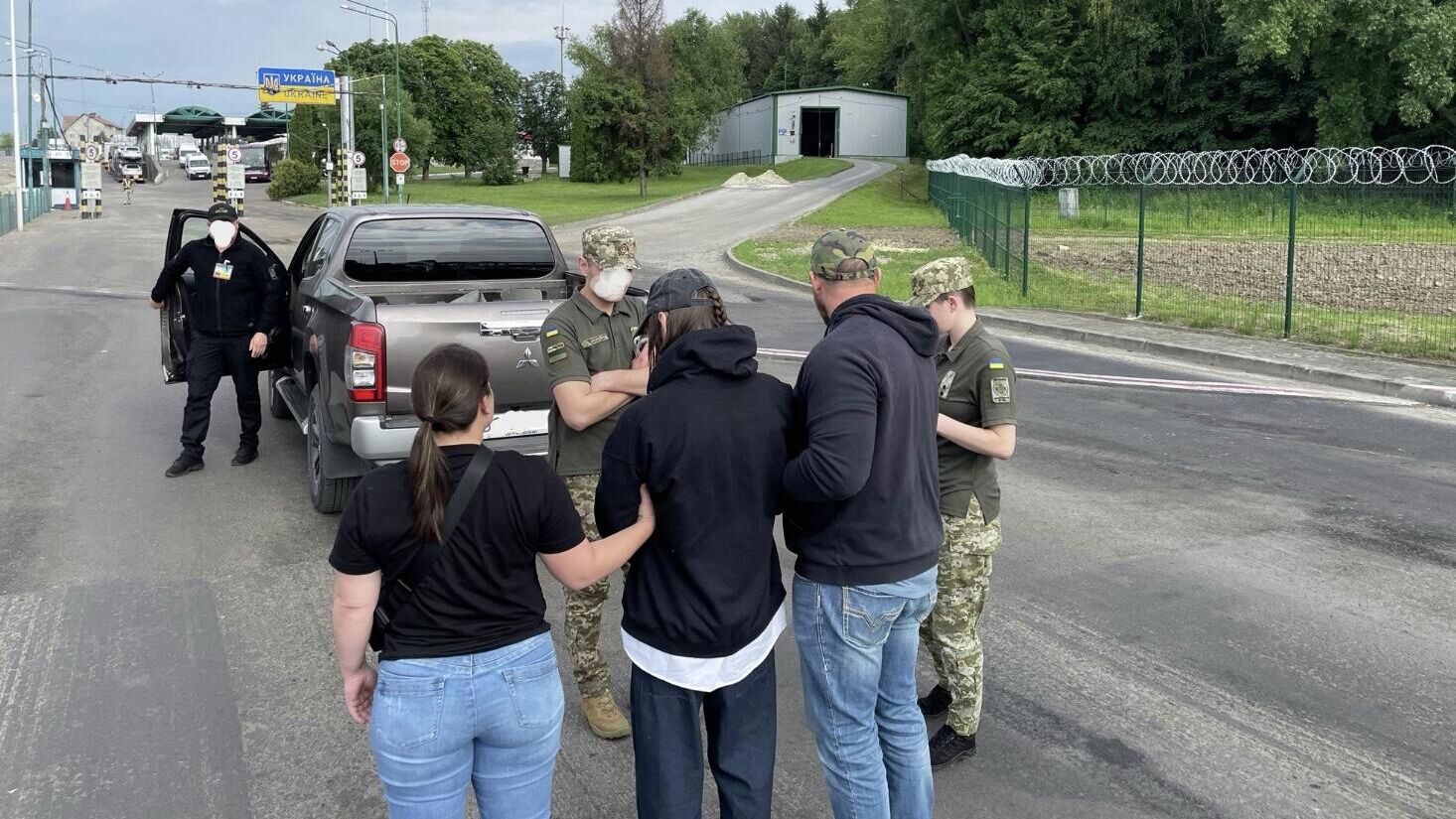В США показали депортацию украинских мигрантов